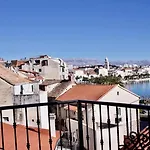 Galeria Valeria Seaside Downtown - Mag Quaint & Elegant Boutique Split