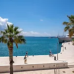 Galeria Valeria Seaside Downtown - Mag Quaint & Elegant Boutique 4*