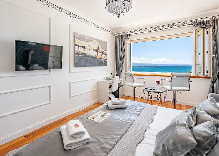 Galeria Valeria Seaside Downtown - Mag Quaint & Elegant Boutique 4*