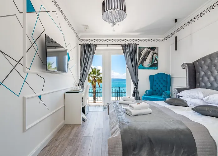 Galeria Valeria Seaside Downtown - Mag Quaint & Elegant Boutique Split