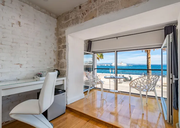 Galeria Valeria Seaside Downtown - Mag Quaint & Elegant Boutique 4* Split