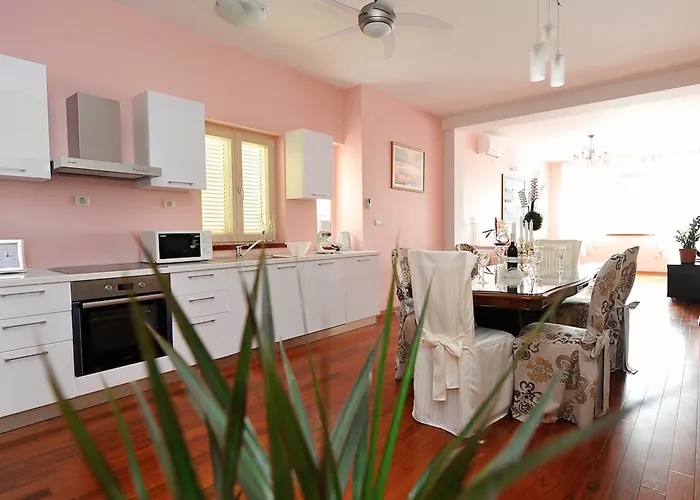 Hotel Galeria Valeria Seaside Downtown - Mag Quaint & Elegant Boutique Split