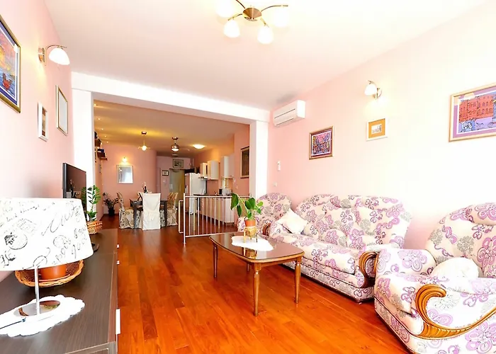 Galeria Valeria Seaside Downtown - Mag Quaint & Elegant Boutique 4* Split