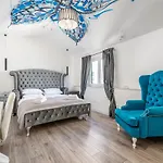 Galeria Valeria Seaside Downtown - Mag Quaint & Elegant Boutique Сплит