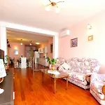 Galeria Valeria Seaside Downtown - Mag Quaint & Elegant Boutique 4* Сплит
