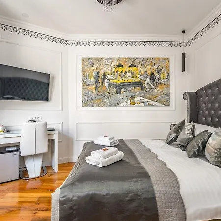 Galeria Valeria Seaside Downtown - Mag Quaint & Elegant Boutique