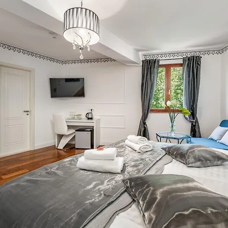 Galeria Valeria Seaside Downtown - Mag Quaint & Elegant Boutique Hotell Split