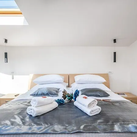 ホテル Galeria Valeria Seaside Downtown - Mag Quaint & Elegant Boutique 4*