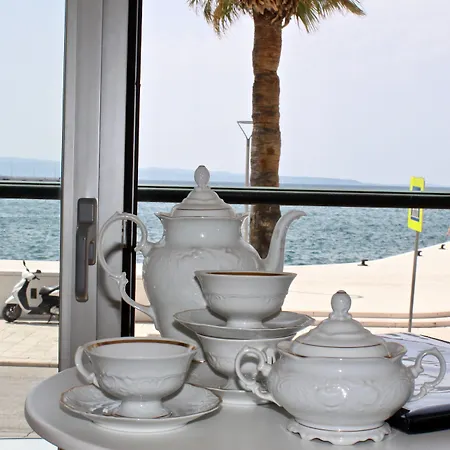 Galeria Valeria Seaside Downtown - Mag Quaint & Elegant Boutique Ξενοδοχείο Σπλιτ