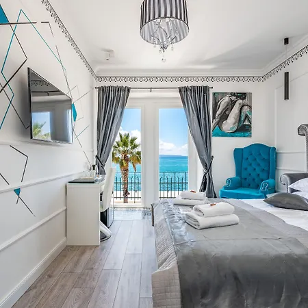 Galeria Valeria Seaside Downtown - Mag Quaint & Elegant Boutique Split