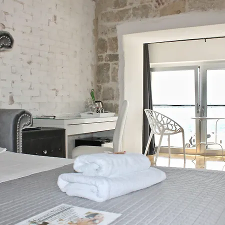 Galeria Valeria Seaside Downtown - Mag Quaint & Elegant Boutique Σπλιτ