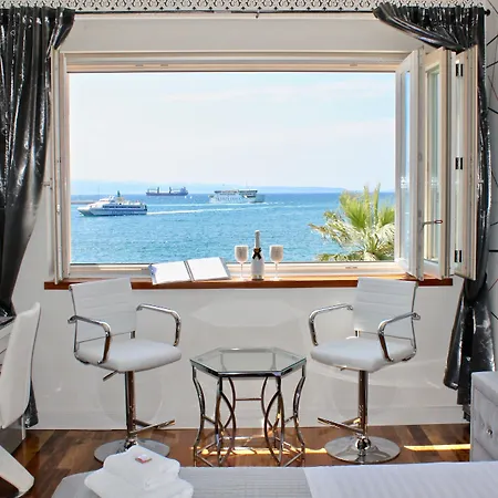 Galeria Valeria Seaside Downtown - Mag Quaint & Elegant Boutique 4*