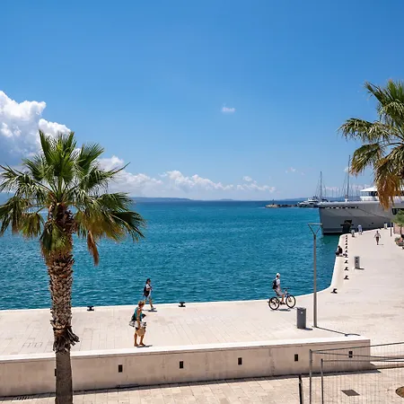 Galeria Valeria Seaside Downtown - Mag Quaint & Elegant Boutique 4*