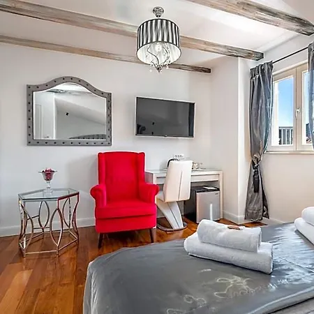 Hotel Galeria Valeria Seaside Downtown - Mag Quaint & Elegant Boutique