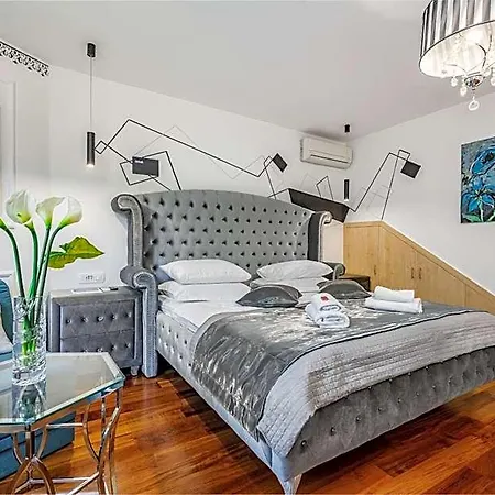 Hotel Galeria Valeria Seaside Downtown - Mag Quaint & Elegant Boutique 4*