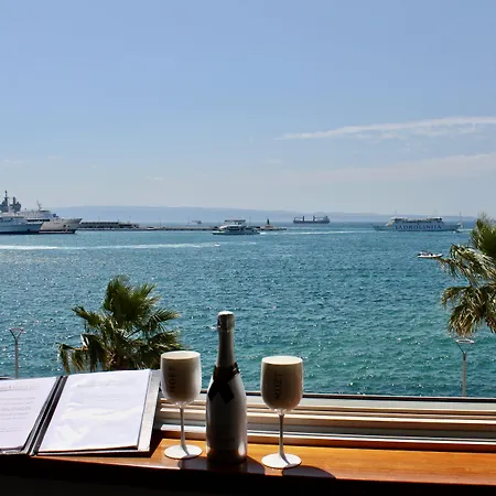 Ξενοδοχείο Galeria Valeria Seaside Downtown - Mag Quaint & Elegant Boutique 4*