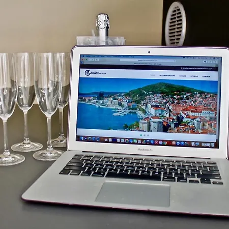 Galeria Valeria Seaside Downtown - Mag Quaint & Elegant Boutique Split